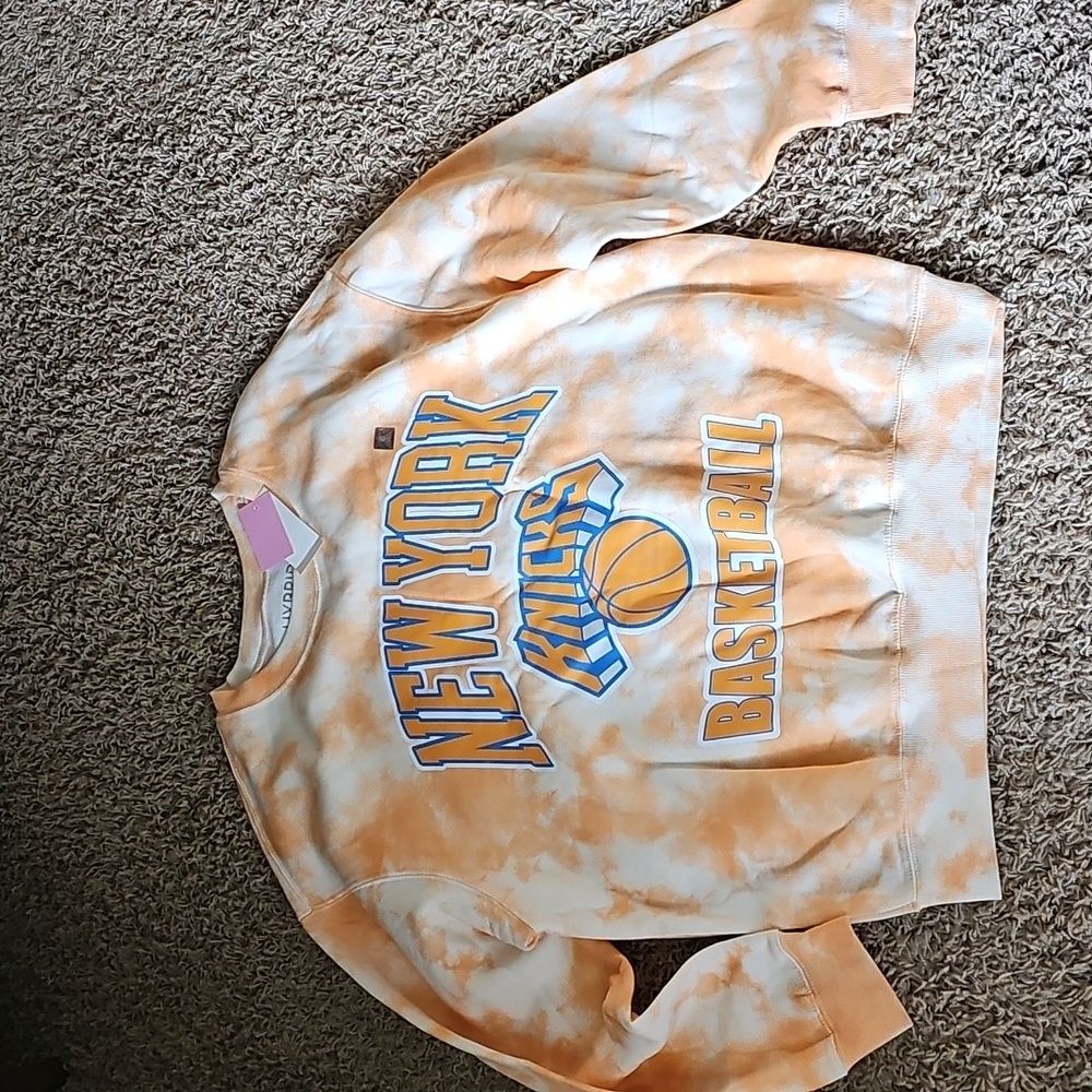 NWT New York Knicks Hybrid Crewneck Sweatshirt Orange Tie-Dye XL NBA Basketball - Picture 3 of 5
